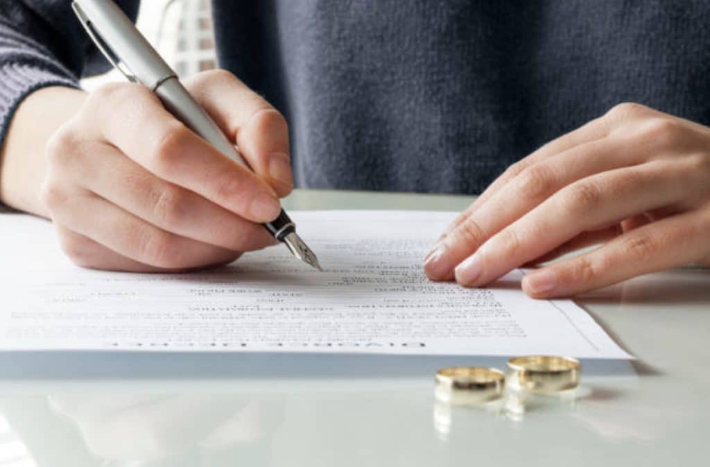 Reasons You Should Sign a Prenuptial Agreement